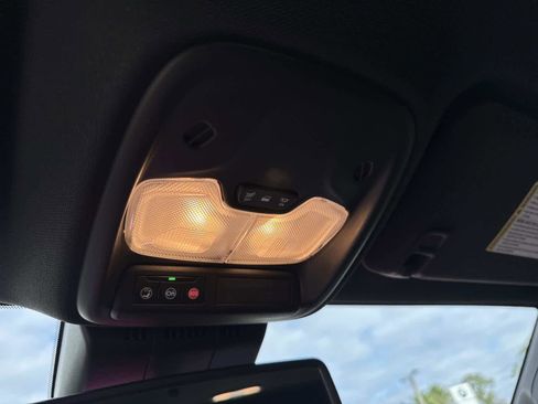 Used 2024 GMC Canyon AT4 w/ AT4 Premium Package image 33