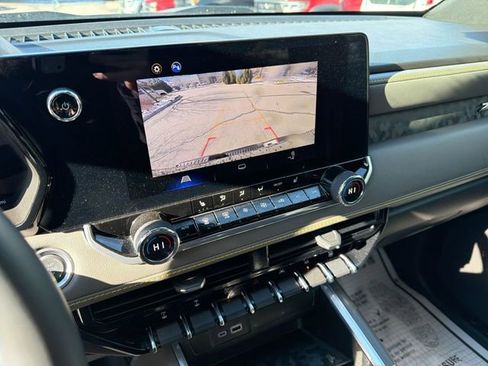 Certified 2024 Chevrolet Colorado ZR2 w/ Safety Package image 15