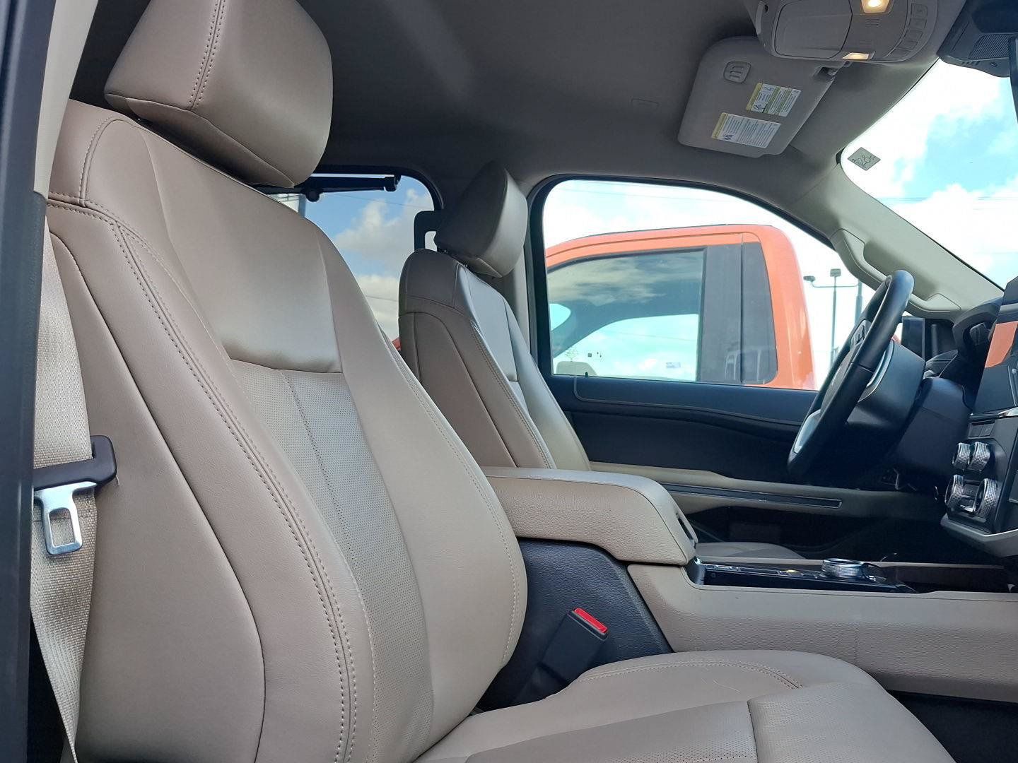 Used 2024 Ford Expedition Max XLT RWD image 18