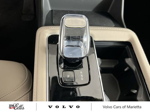 New 2025 Volvo XC90 B5 Core w/ Climate Package image 22