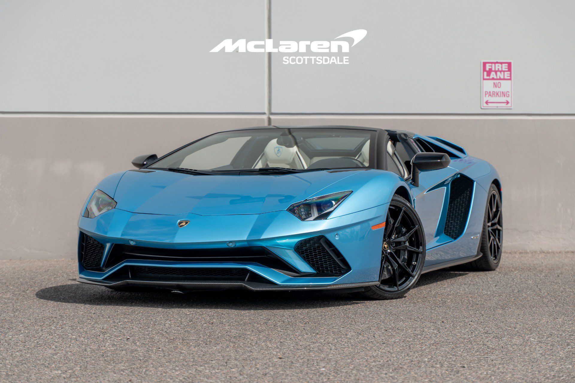 Used 2019 Lamborghini Aventador S AWD/4WD image 2