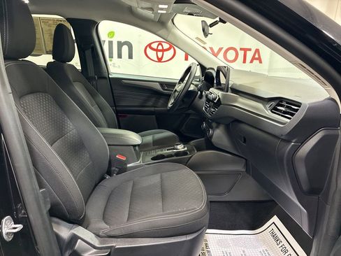 Used 2025 Ford Escape Active AWD/4WD image 13
