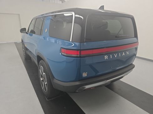 Used 2023 Rivian R1S Adventure AWD/4WD image 3