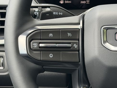 New 2026 GMC Acadia AT4 AWD/4WD image 31