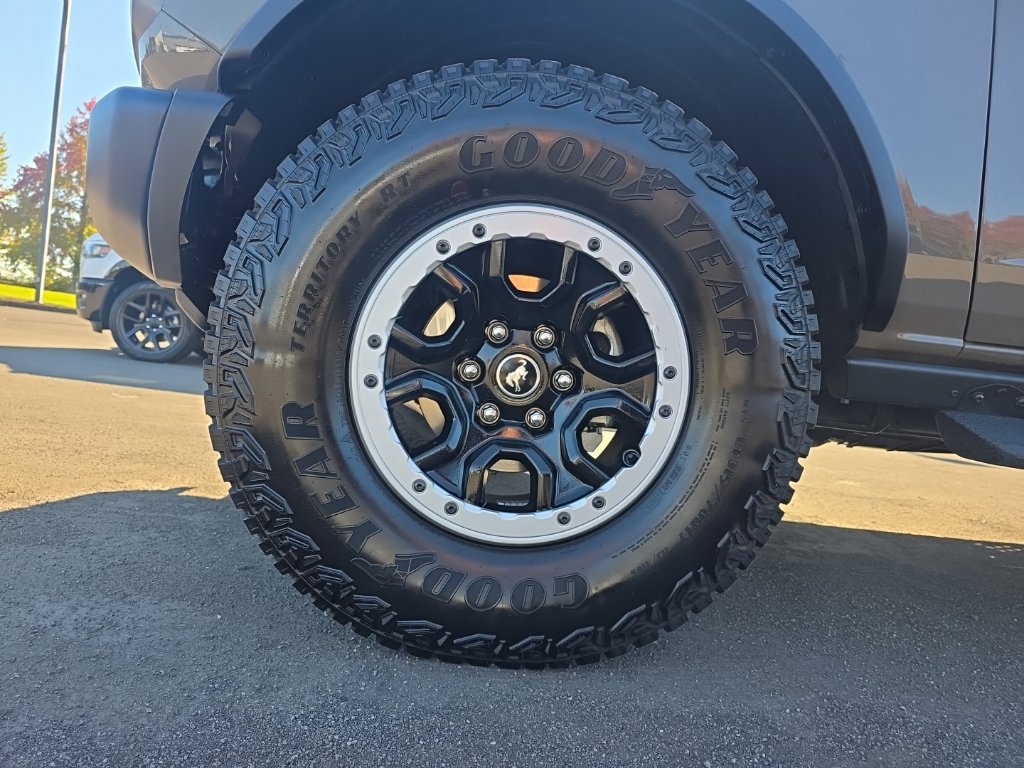 Used 2026 Ford Bronco Badlands AWD/4WD image 9