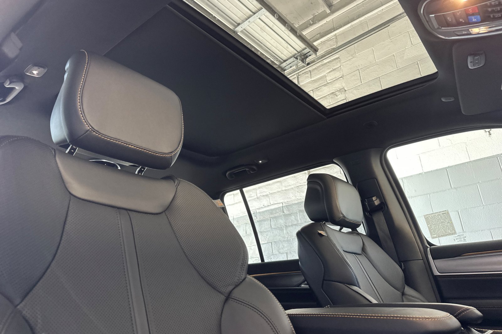 New 2026 Jeep Grand Wagoneer L 4WD image 18