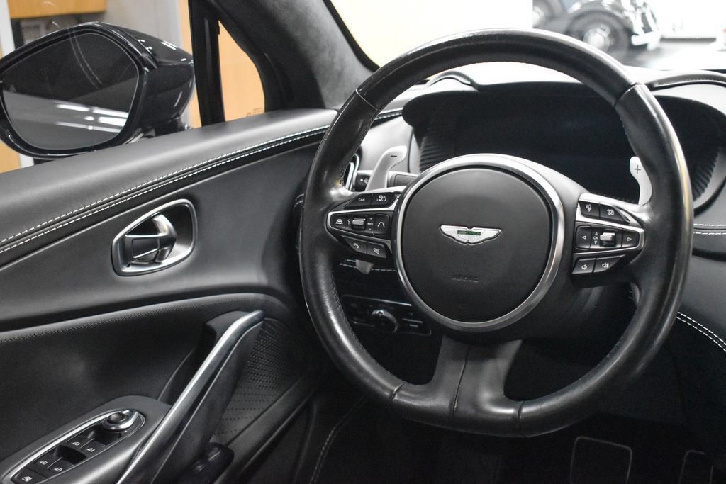 Used 2022 Aston Martin DBX AWD/4WD image 21