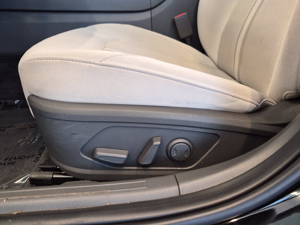 Used 2025 Hyundai Sonata SEL FWD image 17