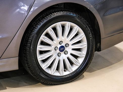 Used 2014 Ford Fusion SE FWD image 67