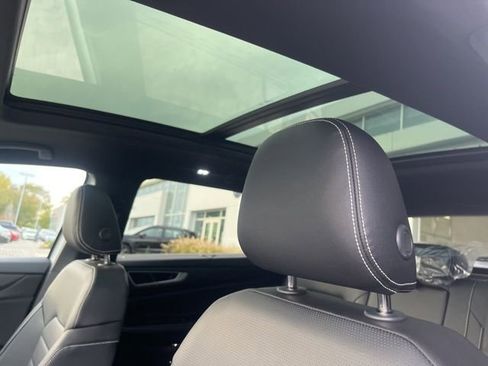 New 2026 Volkswagen Atlas Cross Sport SEL R-Line AWD/4WD image 33