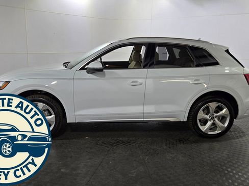 Used 2021 Audi Q5 2.0T Premium Plus w/ Premium Plus Package image 4