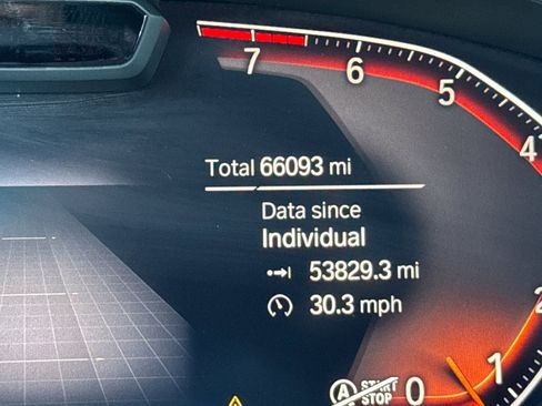 Used 2020 BMW 740i w/ Premium Package image 25