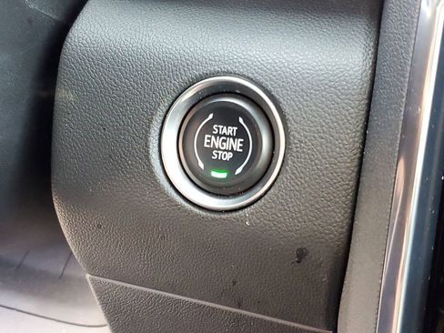 Certified 2024 GMC Acadia AT4 w/ Luxury Package AWD/4WD image 18