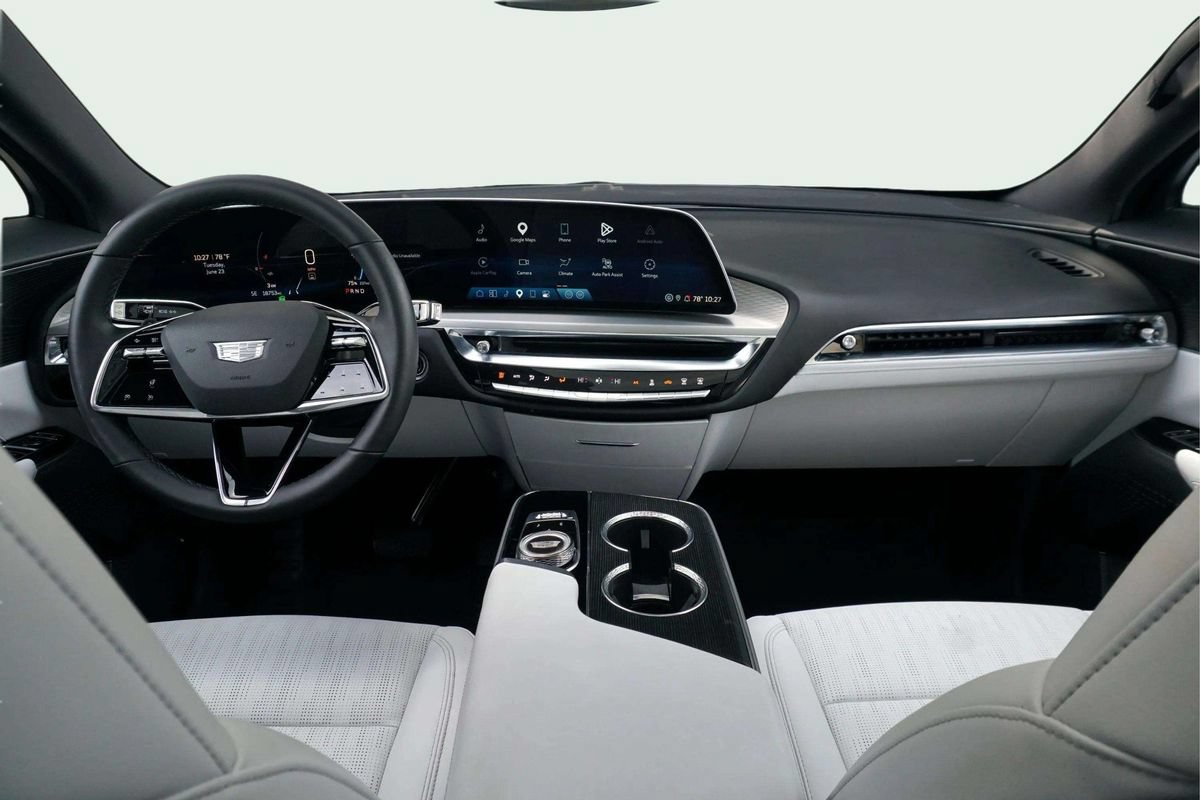 Used 2024 Cadillac Lyriq Luxury RWD image 21