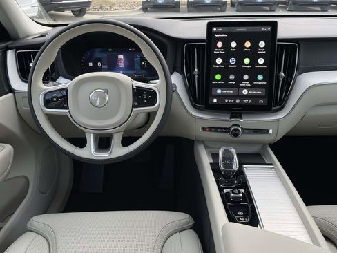 New 2026 Volvo XC60 T8 Ultra w/ Protection Package Premier AWD/4WD image 4