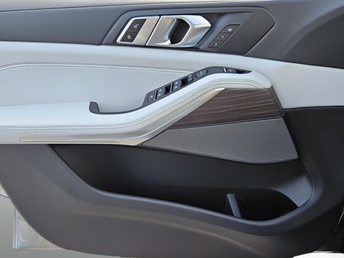 New 2026 BMW X5 sDrive40i w/ Premium Package image 28