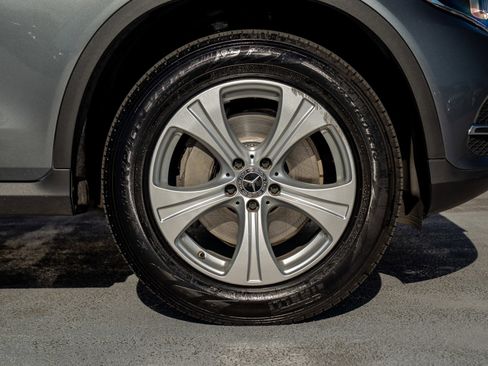 Used 2017 Mercedes-Benz GLC 300 4MATIC image 14