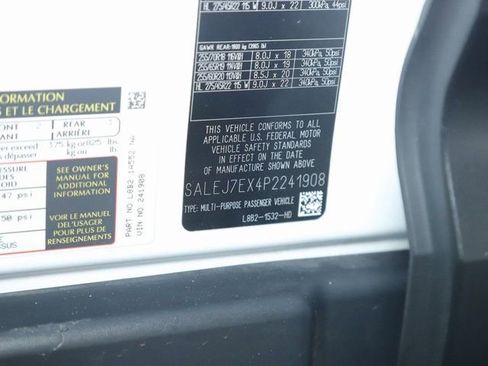 Certified 2023 Land Rover Defender 110 S AWD/4WD image 44