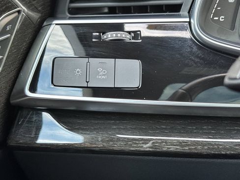 Used 2023 Audi Q7 2.0T Premium AWD/4WD image 35
