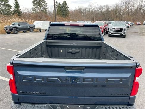 Used 2020 Chevrolet Silverado 1500 Custom w/ Custom Value Package image 23