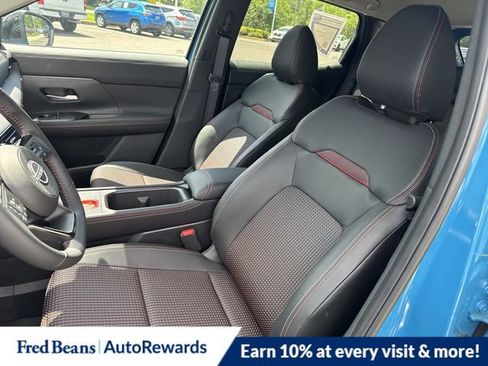 New 2025 Nissan Kicks SR image 11