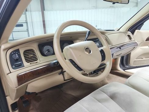 Used 2007 Mercury Grand Marquis GS RWD image 18