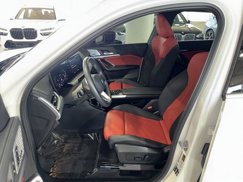 Used 2025 BMW X1 xDrive28i w/ Convenience Package image 19