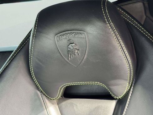 Used 2018 Lamborghini Huracan LP 580-2 RWD image 48