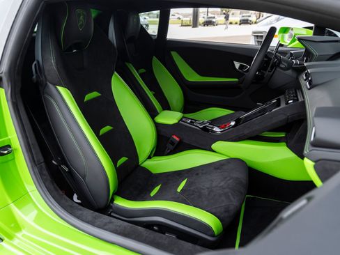 Used 2023 Lamborghini Huracan Tecnica RWD image 41