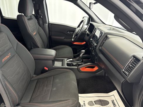 Used 2022 Nissan Frontier Pro-X w/ Technology Package image 12