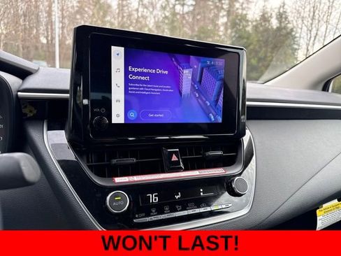 Used 2025 Toyota Corolla LE image 14