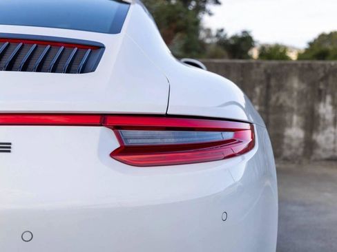 Certified 2019 Porsche 911 Carrera 4S image 50