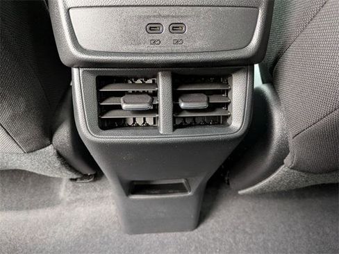 New 2026 Chevrolet Equinox LT image 26