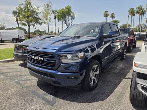 Used 2023 RAM 1500 Laramie AWD/4WD image 3