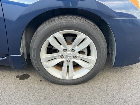 Used 2012 Nissan Altima 2.5 S w/ 2.5S Premium Pkg FWD image 9