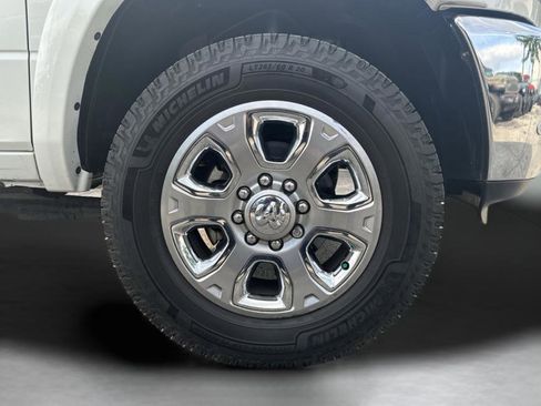 Used 2018 RAM 2500 Laramie AWD/4WD image 35