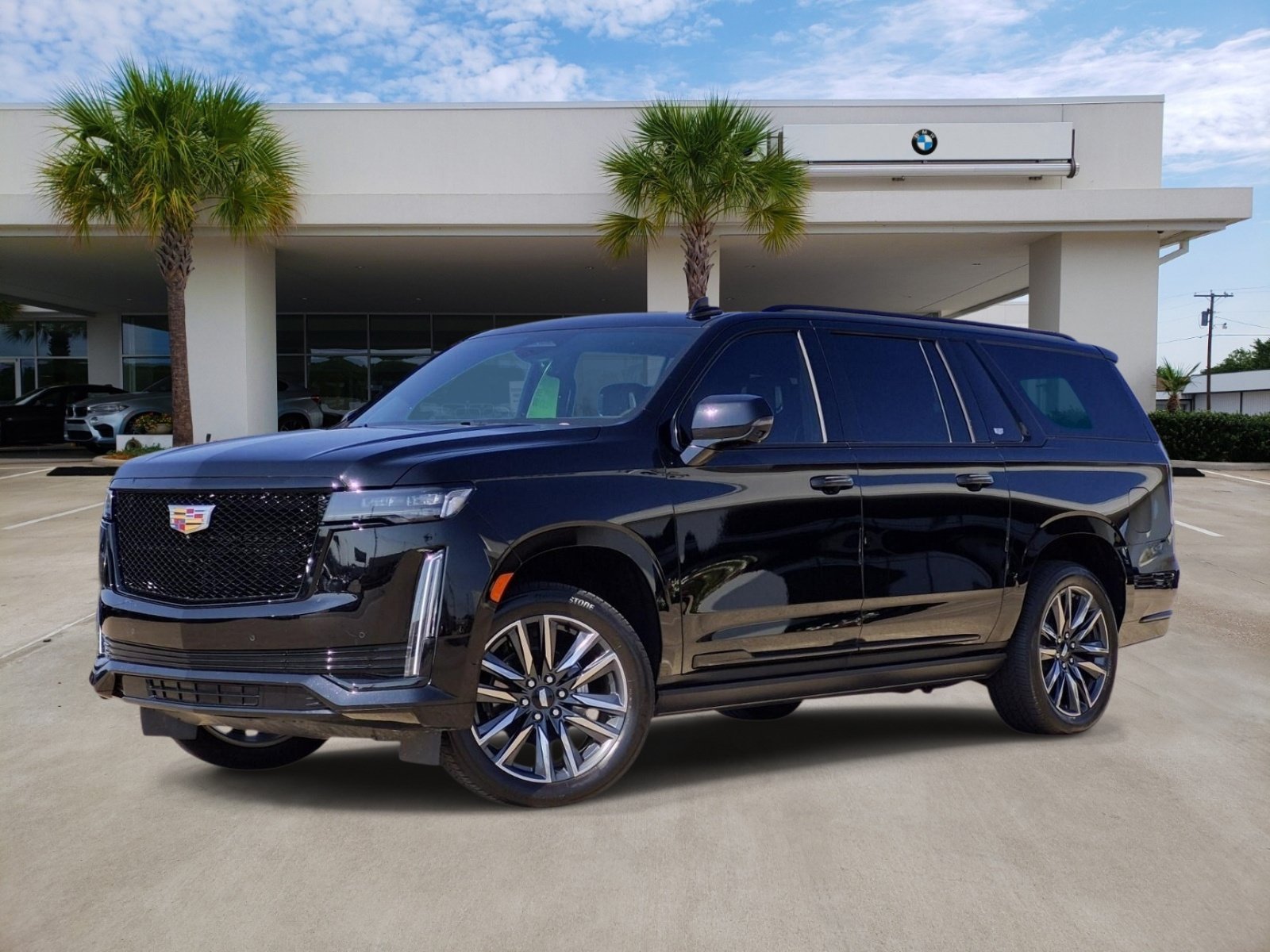 Used 2023 Cadillac Escalade ESV Sport Platinum w/ LPO, Floor Liner Package AWD/4WD image 1