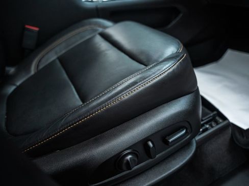 Used 2021 Chevrolet Traverse Premier w/ LPO, 'HIT The Road' Package AWD/4WD image 37