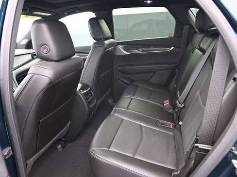 Used 2024 Cadillac XT5 Sportv w/ Technology Package AWD/4WD image 15