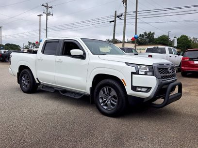 Used 2025 Nissan Frontier SV w/ SV Convenience Package