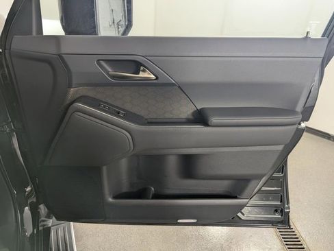 Used 2024 Lexus GX 550 w/ Accessory Package (Z1) image 29