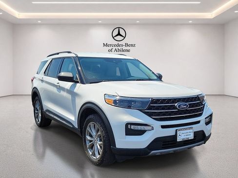 Used 2022 Ford Explorer XLT w/ Equipment Group 202A AWD/4WD image 6