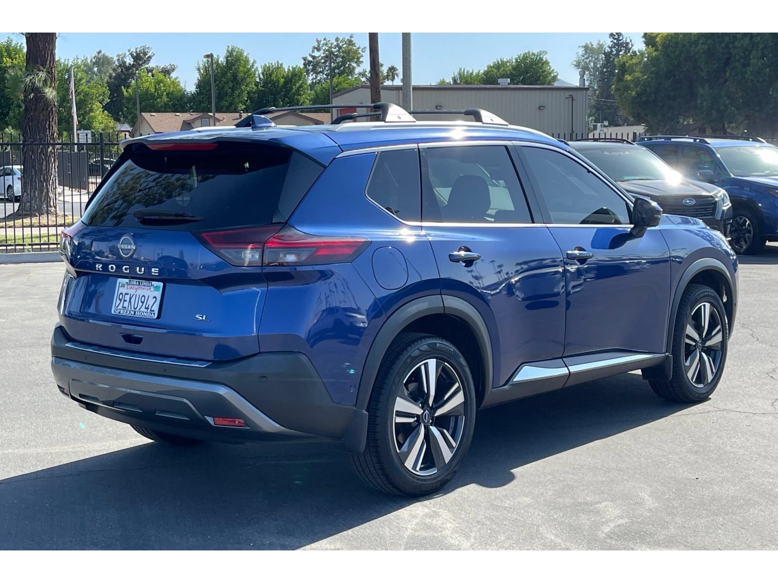 Used 2023 Nissan Rogue SL w/ SL Premium Package FWD image 6