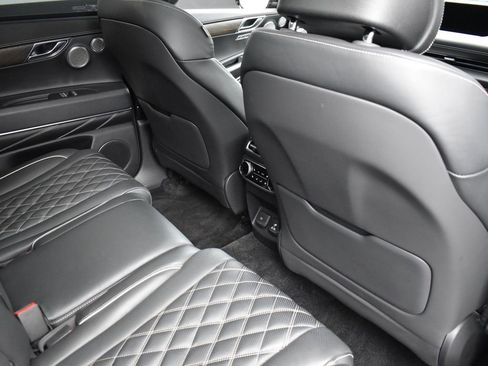 Used 2023 Genesis GV80 3.5T w/ Prestige Package image 31