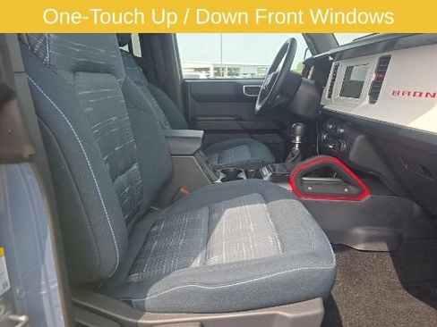 Used 2023 Ford Bronco Heritage Edition AWD/4WD image 9