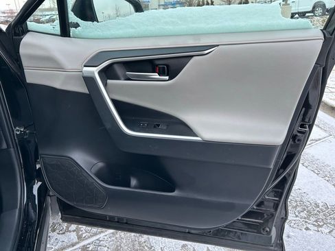 Used 2024 Toyota RAV4 Adventure image 30