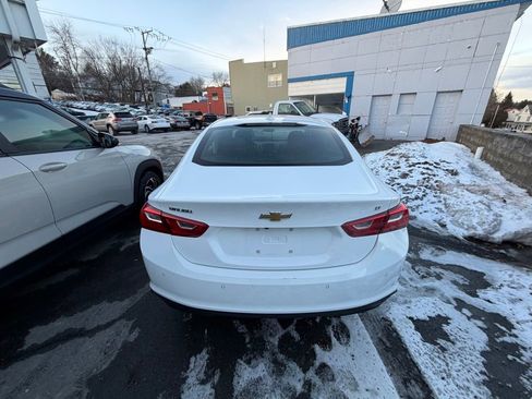 Used 2024 Chevrolet Malibu LT image 4