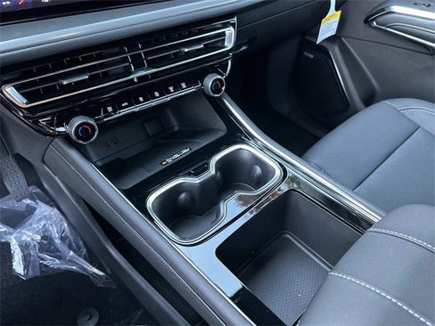 New 2026 Chevrolet Traverse LT w/ Enhanced Driving Package image 15