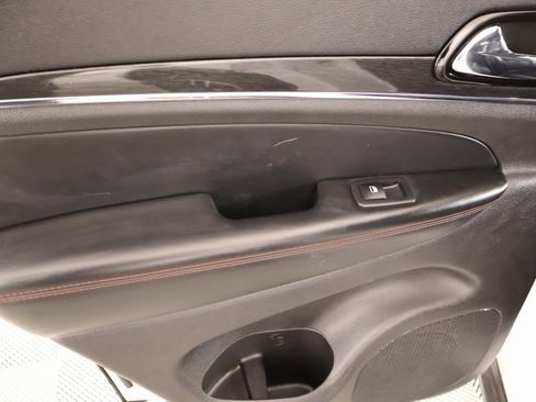 Used 2021 Jeep Grand Cherokee Trailhawk w/ Trailhawk Luxury Group image 18