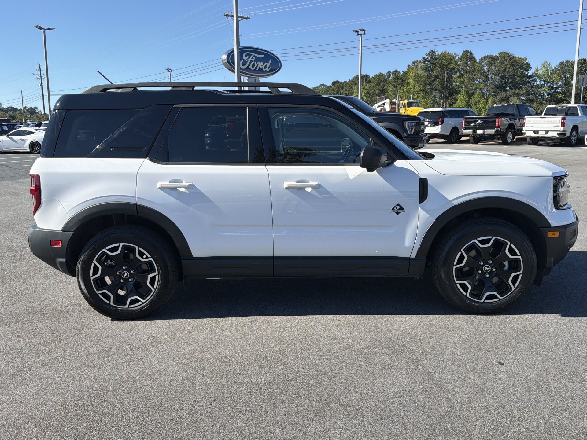 Used 2025 Ford Bronco Sport Outer Banks w/ Outer Banks Tech Package+ AWD/4WD image 31